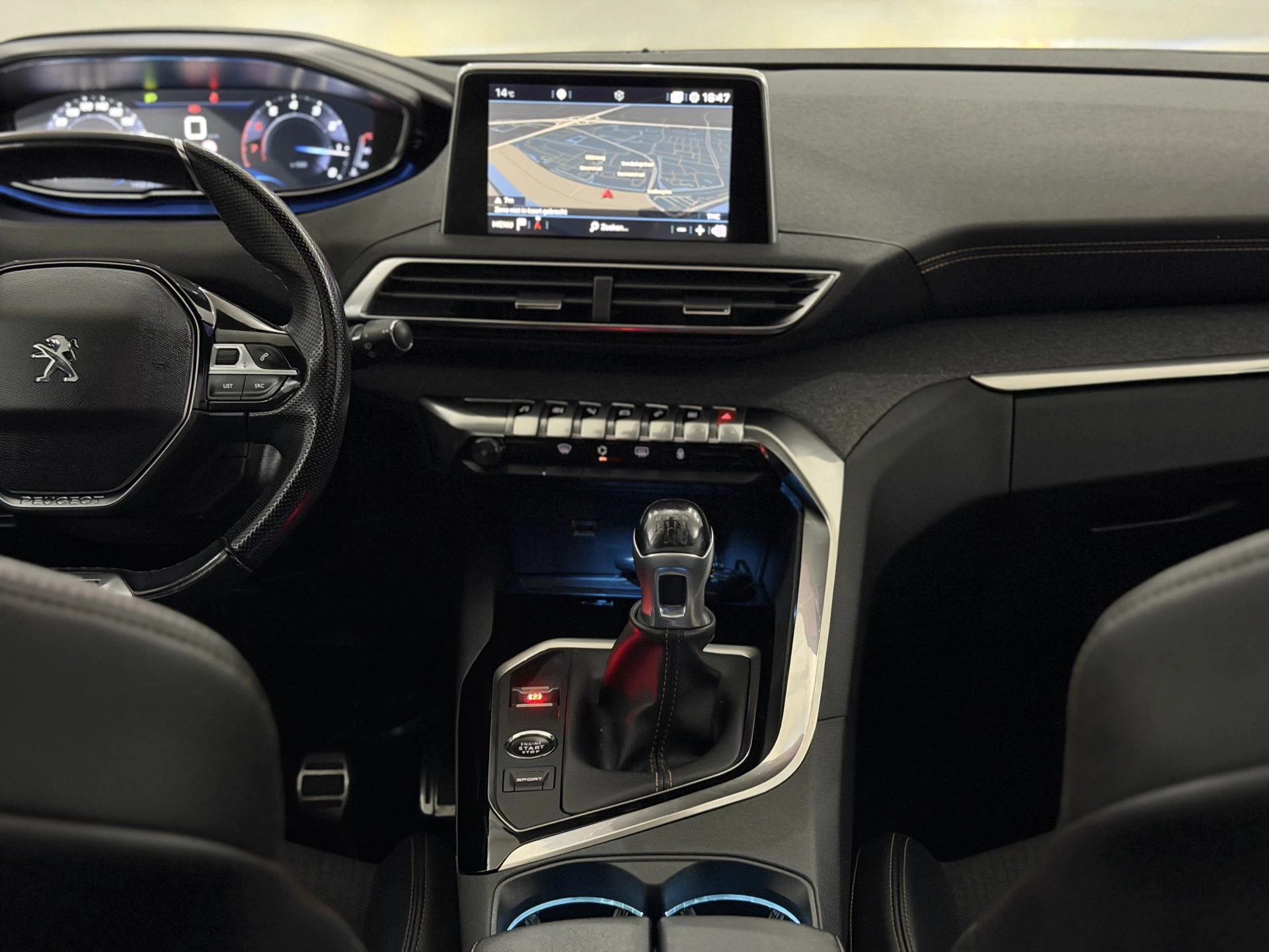 Hoofdafbeelding Peugeot 5008