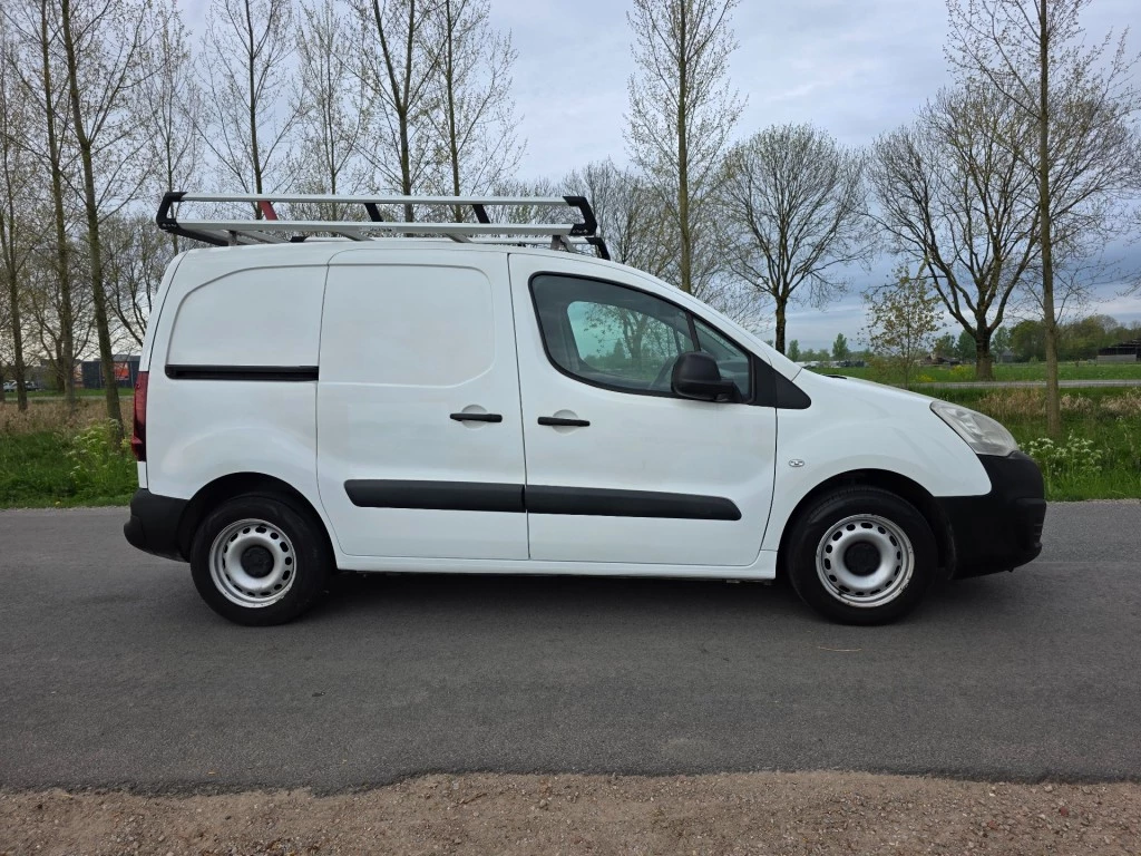 Hoofdafbeelding Peugeot Partner