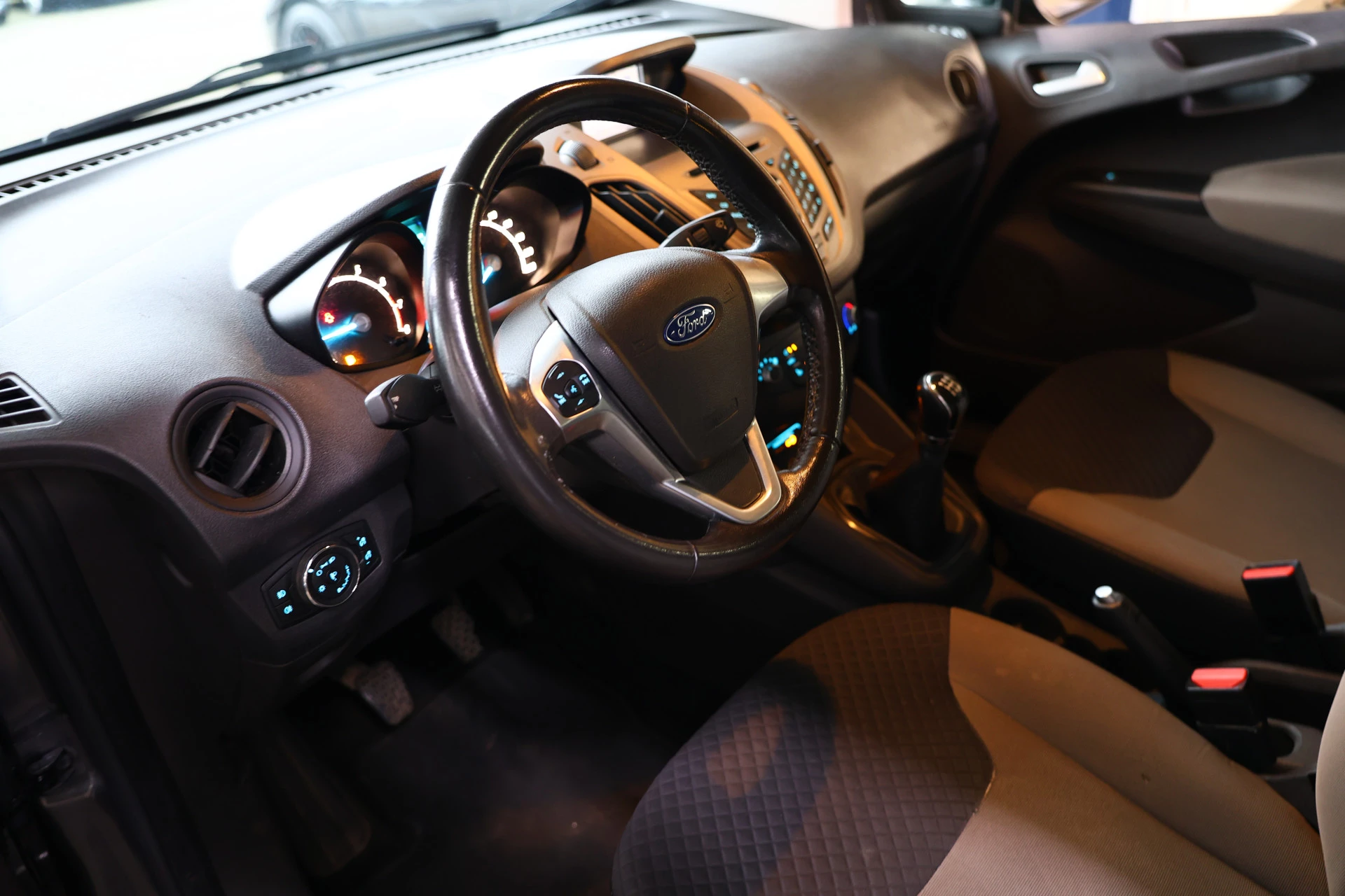 Hoofdafbeelding Ford Tourneo Courier