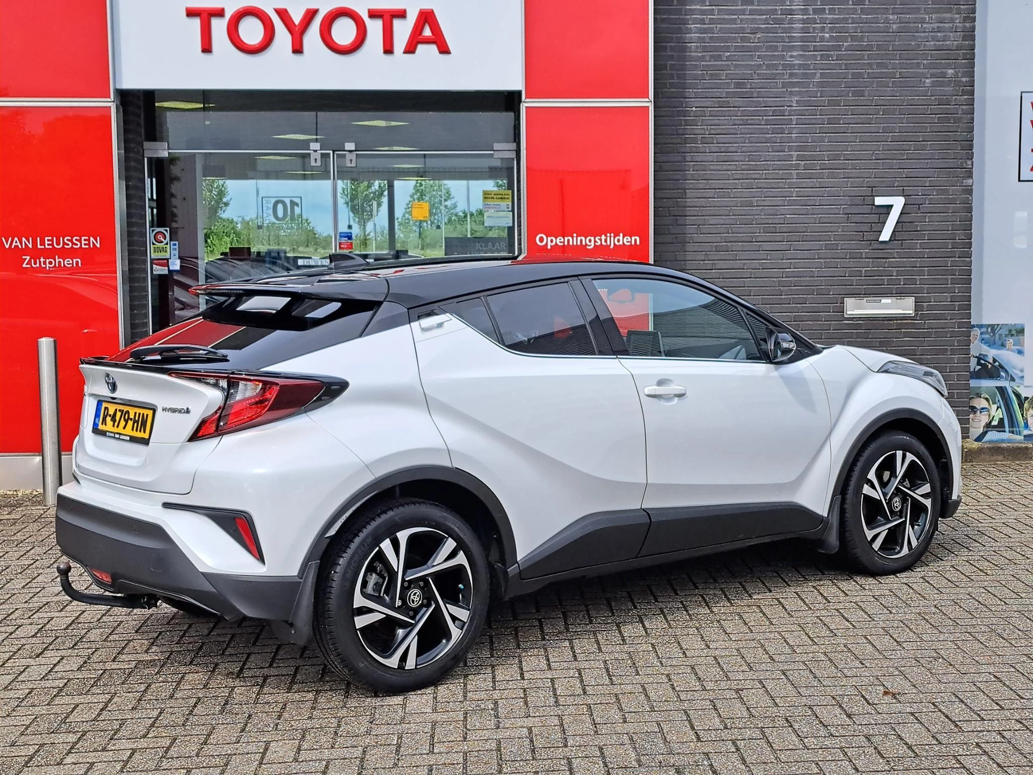 Hoofdafbeelding Toyota C-HR