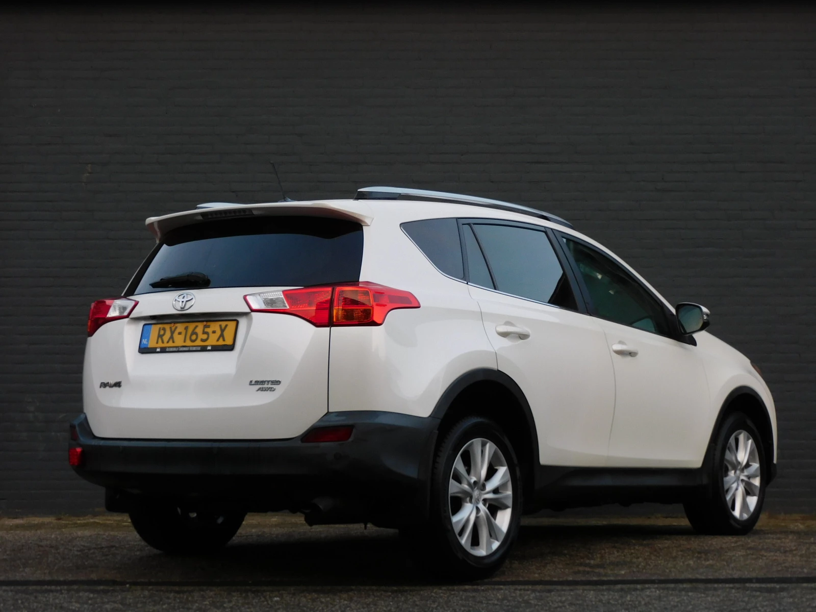 Hoofdafbeelding Toyota RAV4