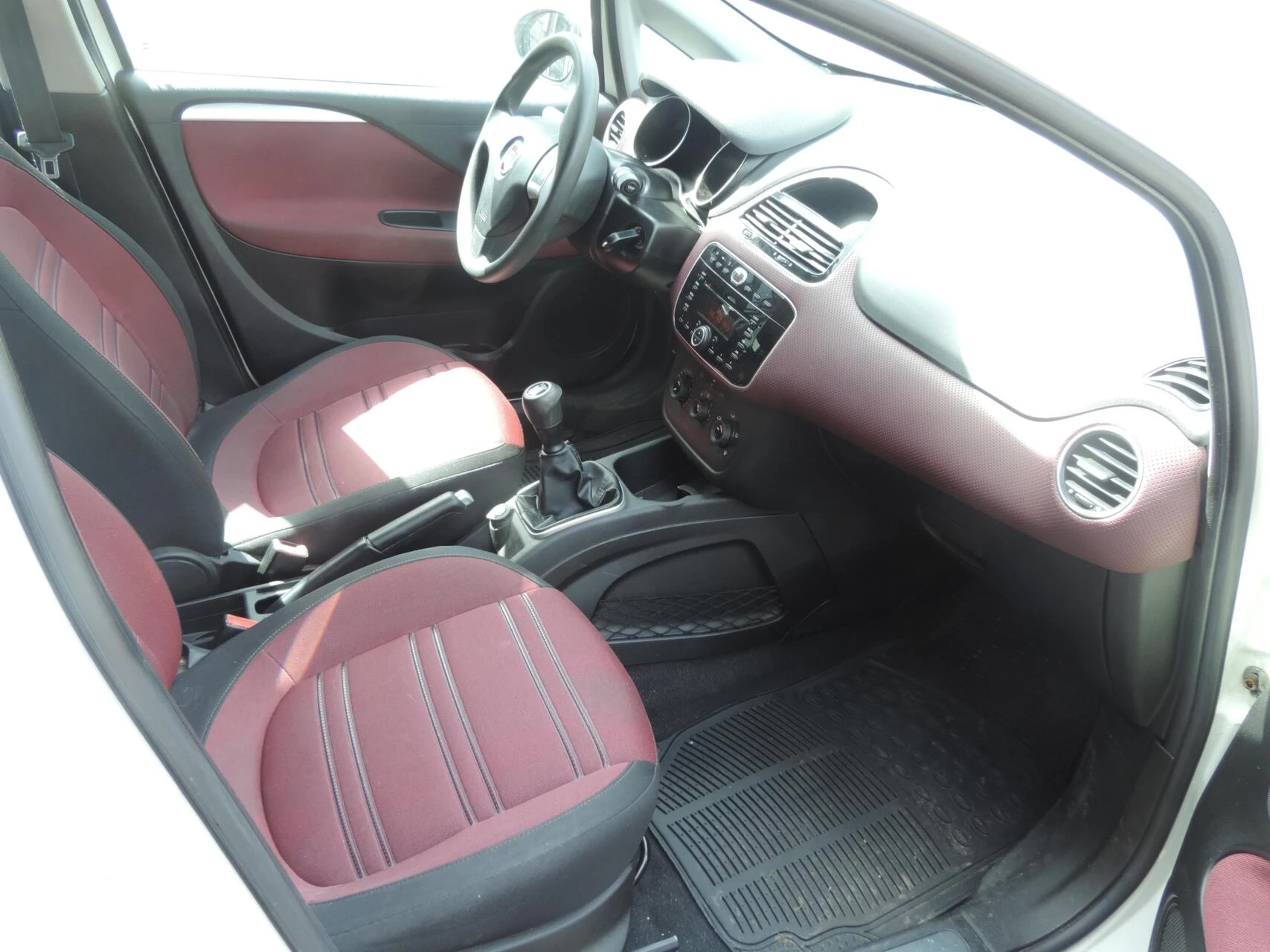Hoofdafbeelding Fiat Punto