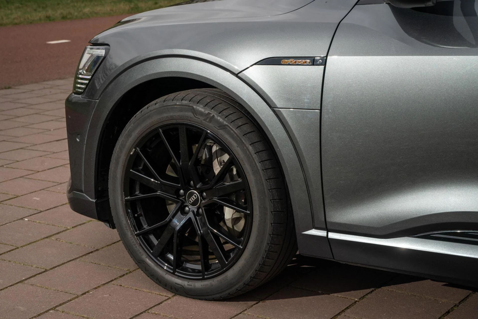 Hoofdafbeelding Audi e-tron