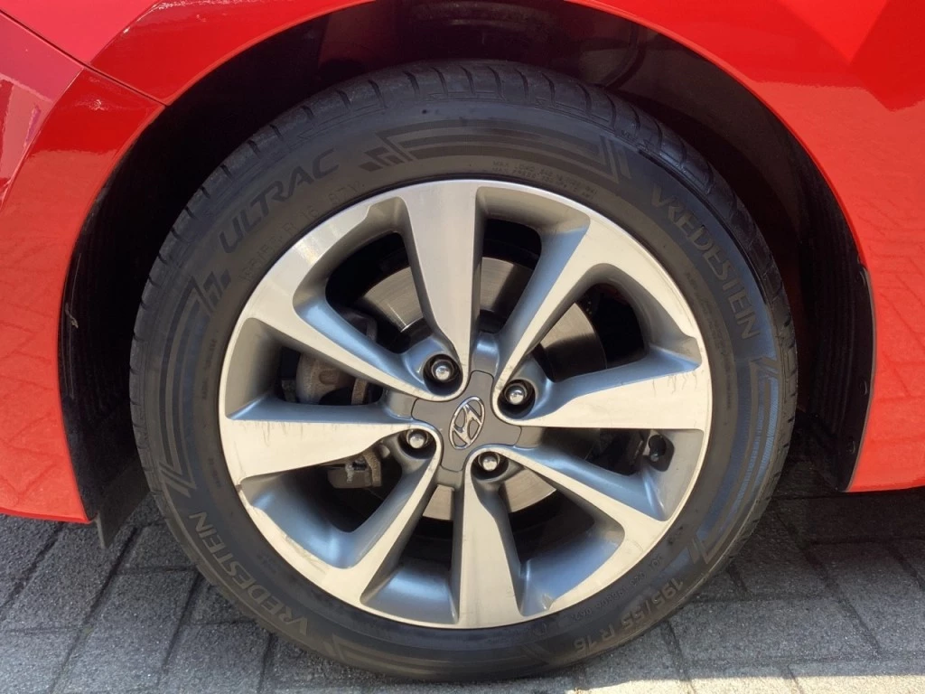 Hoofdafbeelding Hyundai i20