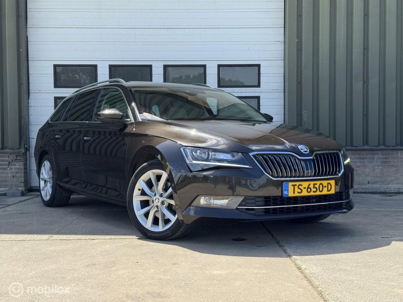 Hoofdafbeelding Škoda Superb