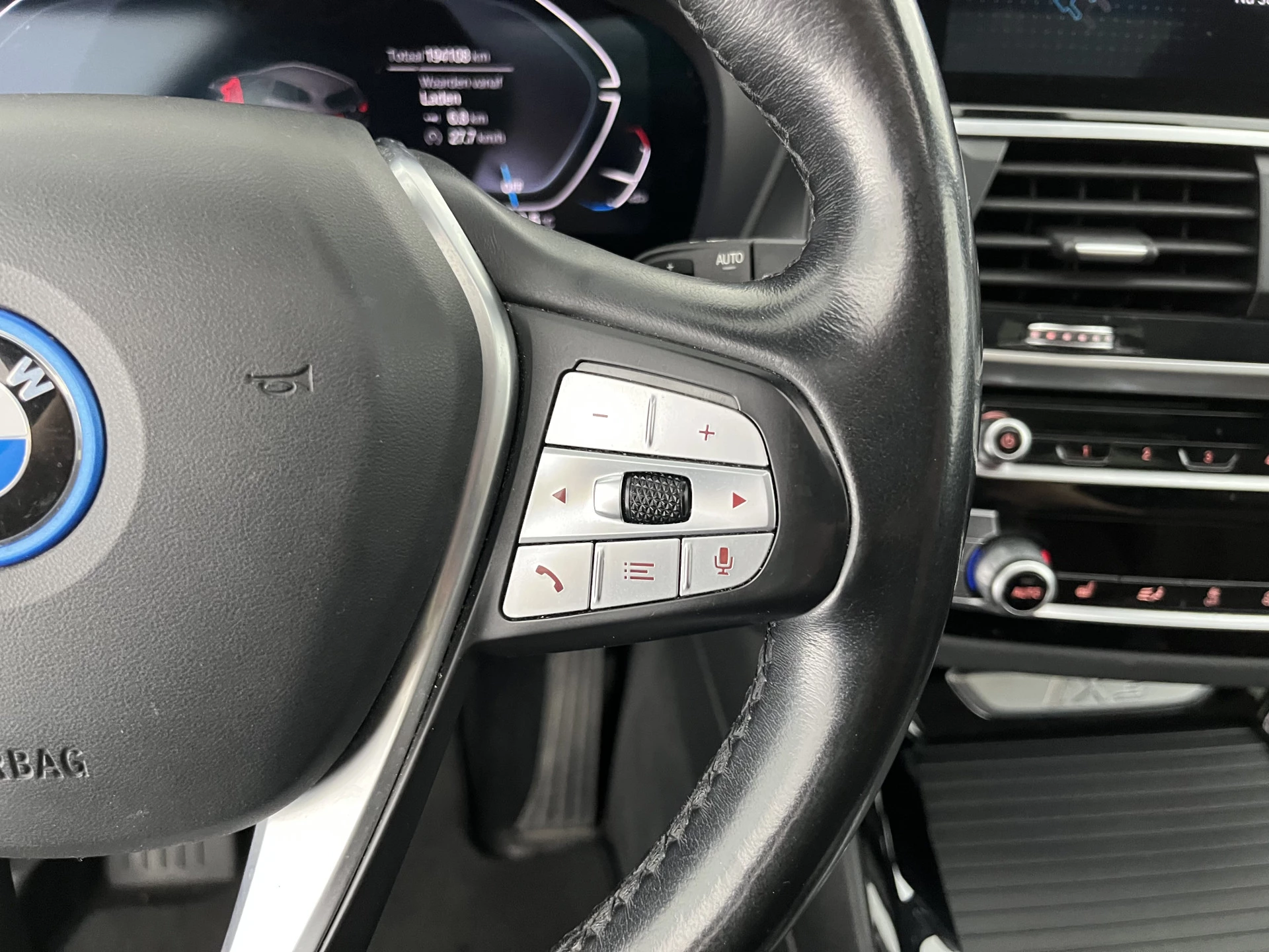 Hoofdafbeelding BMW iX3