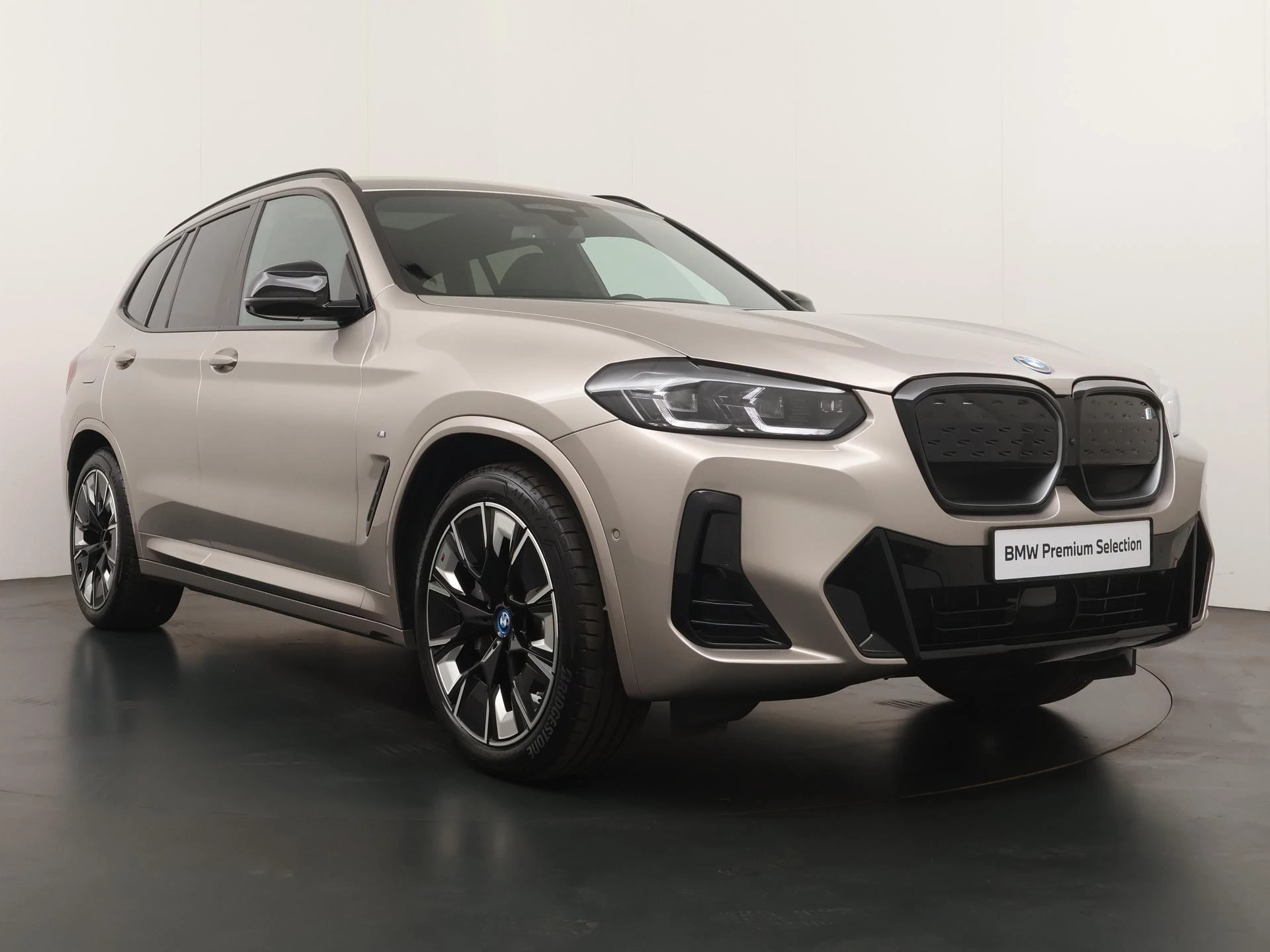 Hoofdafbeelding BMW iX3