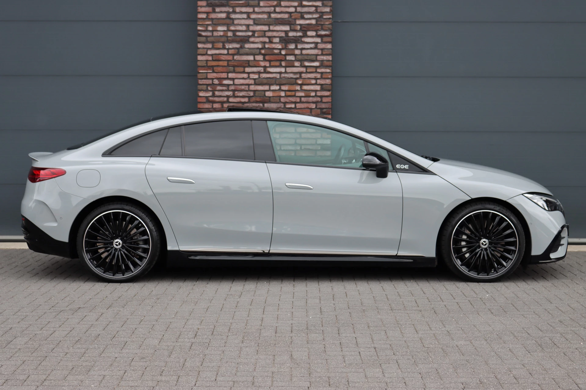 Hoofdafbeelding Mercedes-Benz EQE