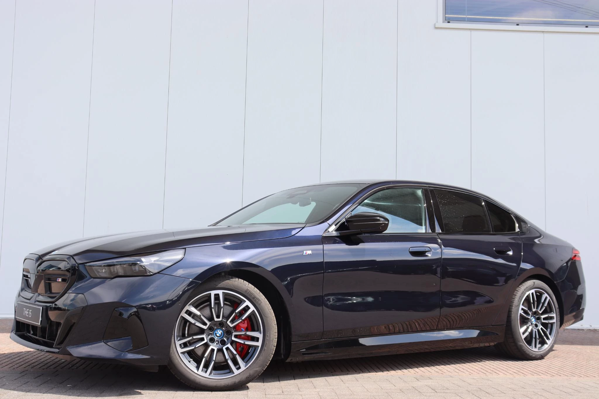 Hoofdafbeelding BMW i5