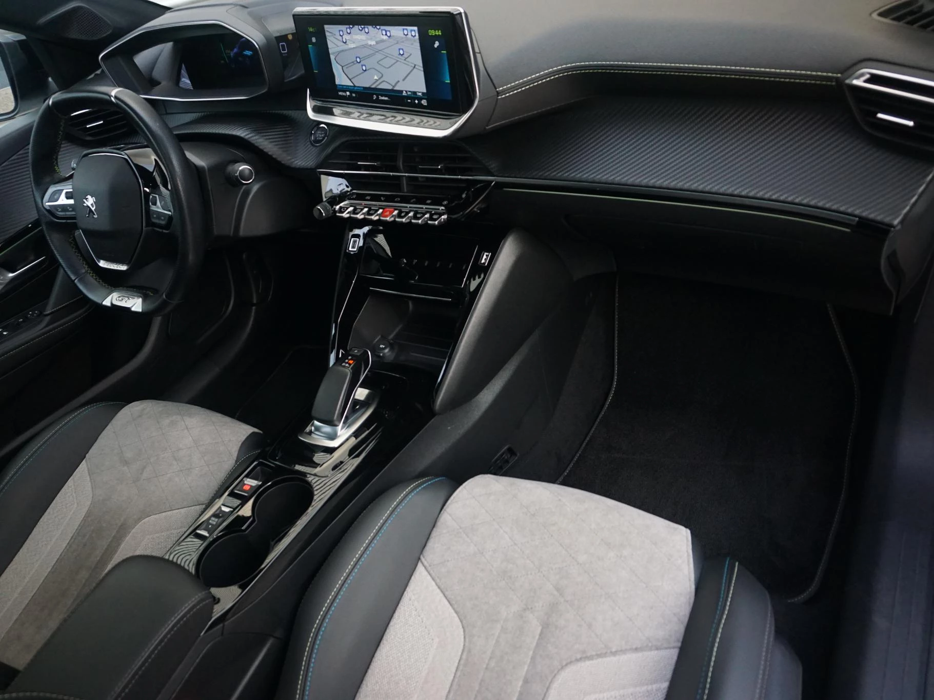 Hoofdafbeelding Peugeot e-208