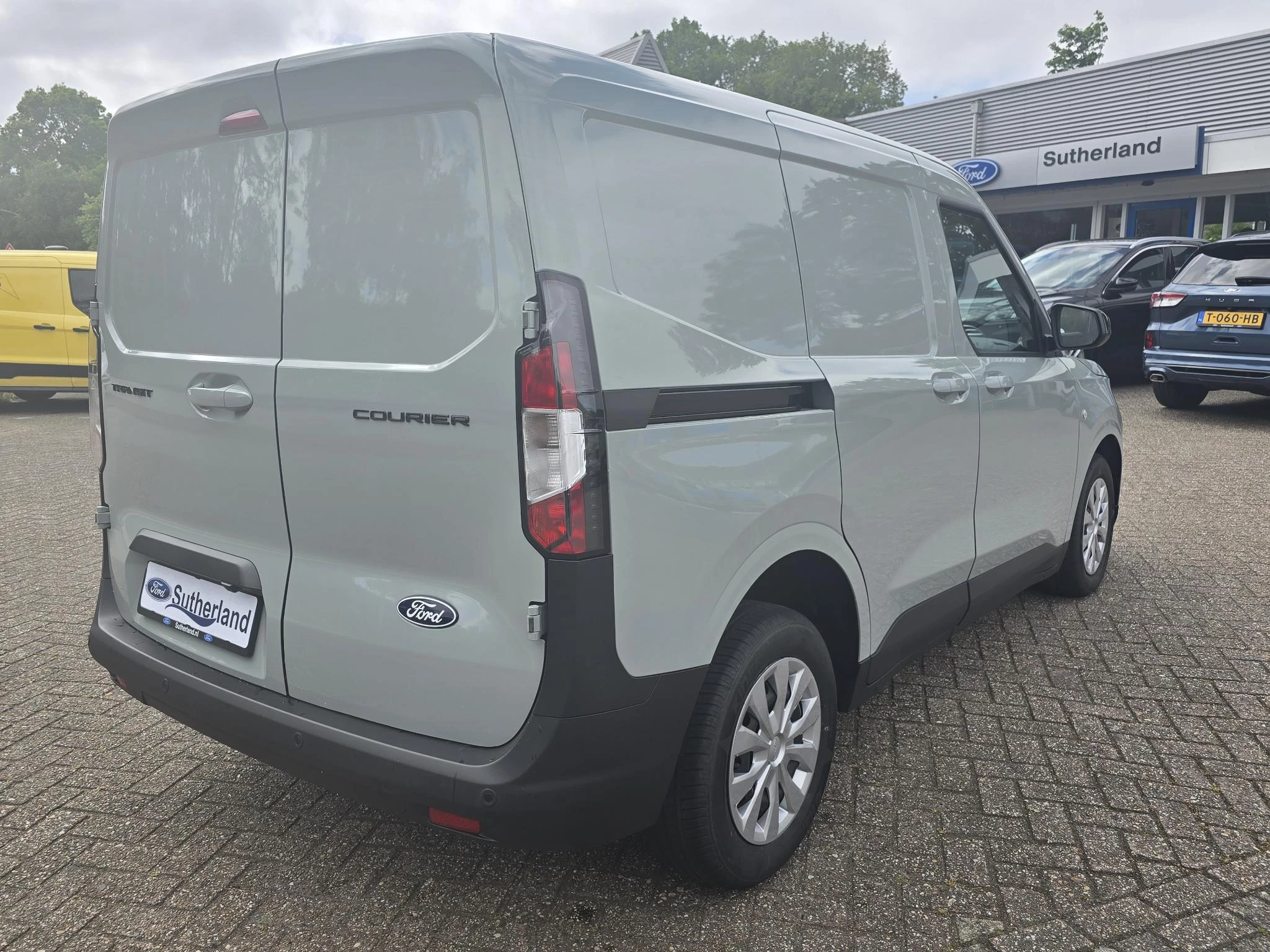 Hoofdafbeelding Ford Transit Courier