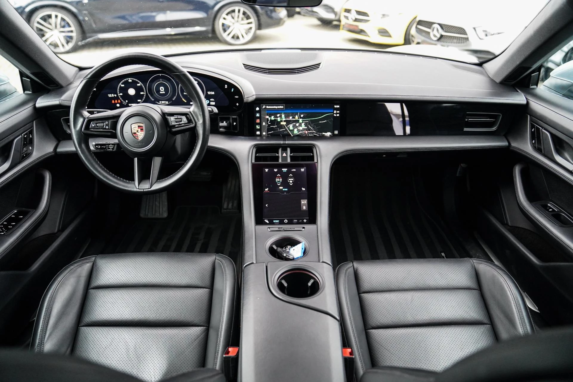 Hoofdafbeelding Porsche Taycan