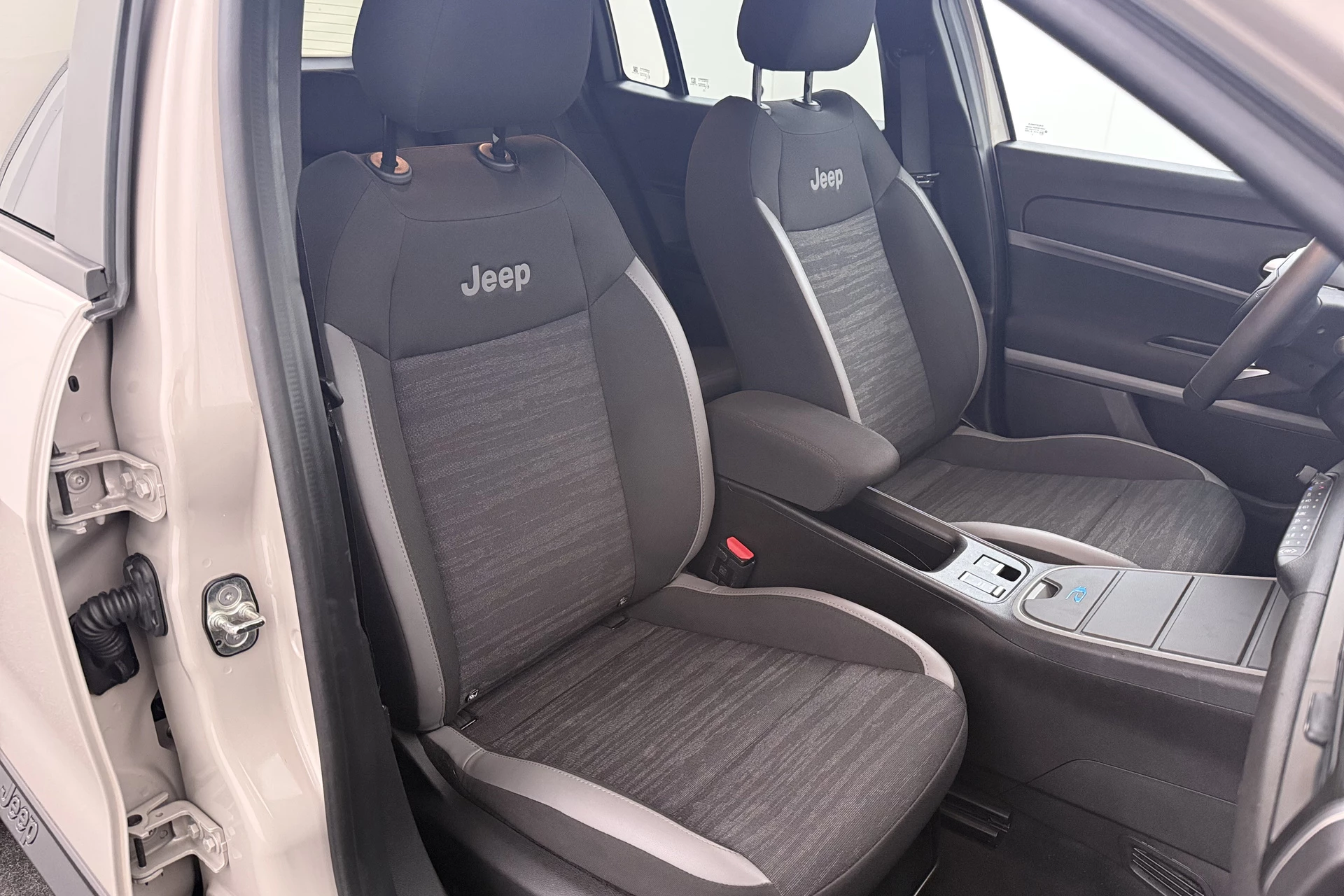 Hoofdafbeelding Jeep Avenger