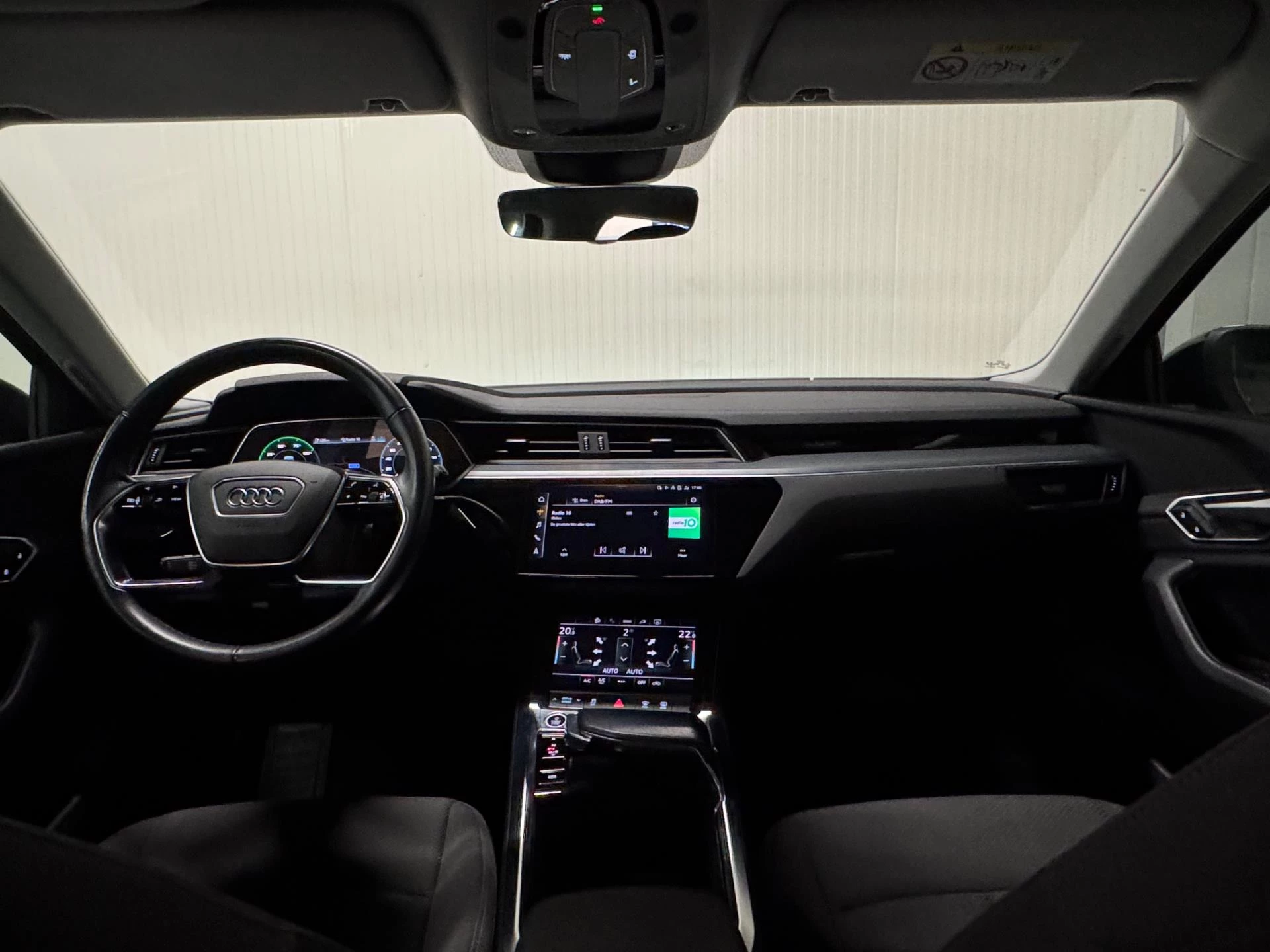 Hoofdafbeelding Audi e-tron