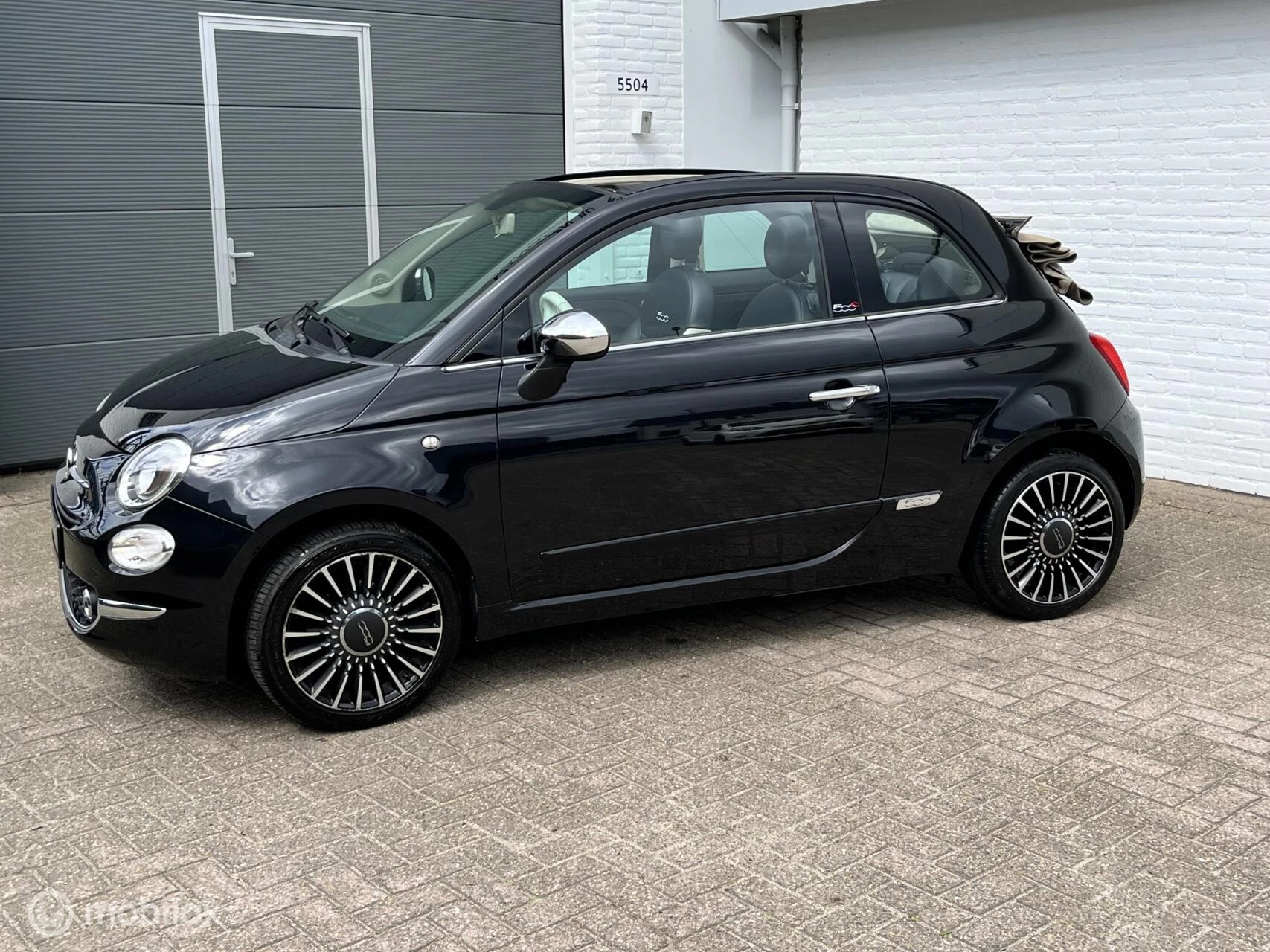 Hoofdafbeelding Fiat cabrio
