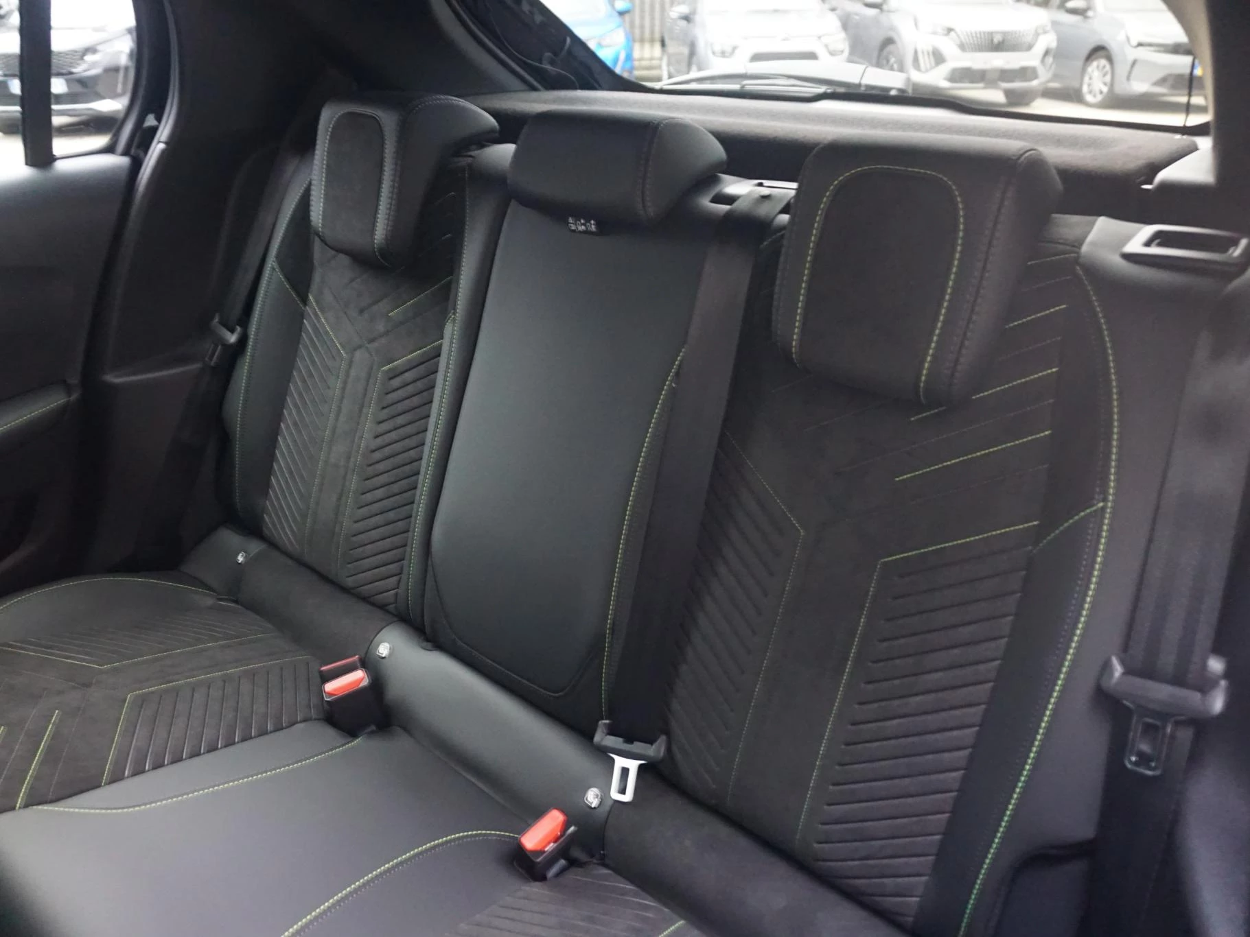 Hoofdafbeelding Peugeot e-208