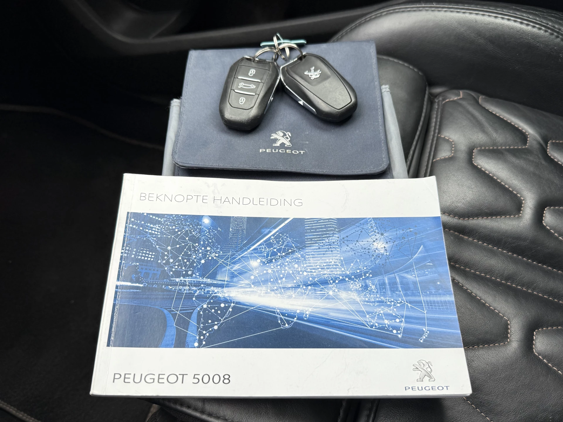 Hoofdafbeelding Peugeot 5008