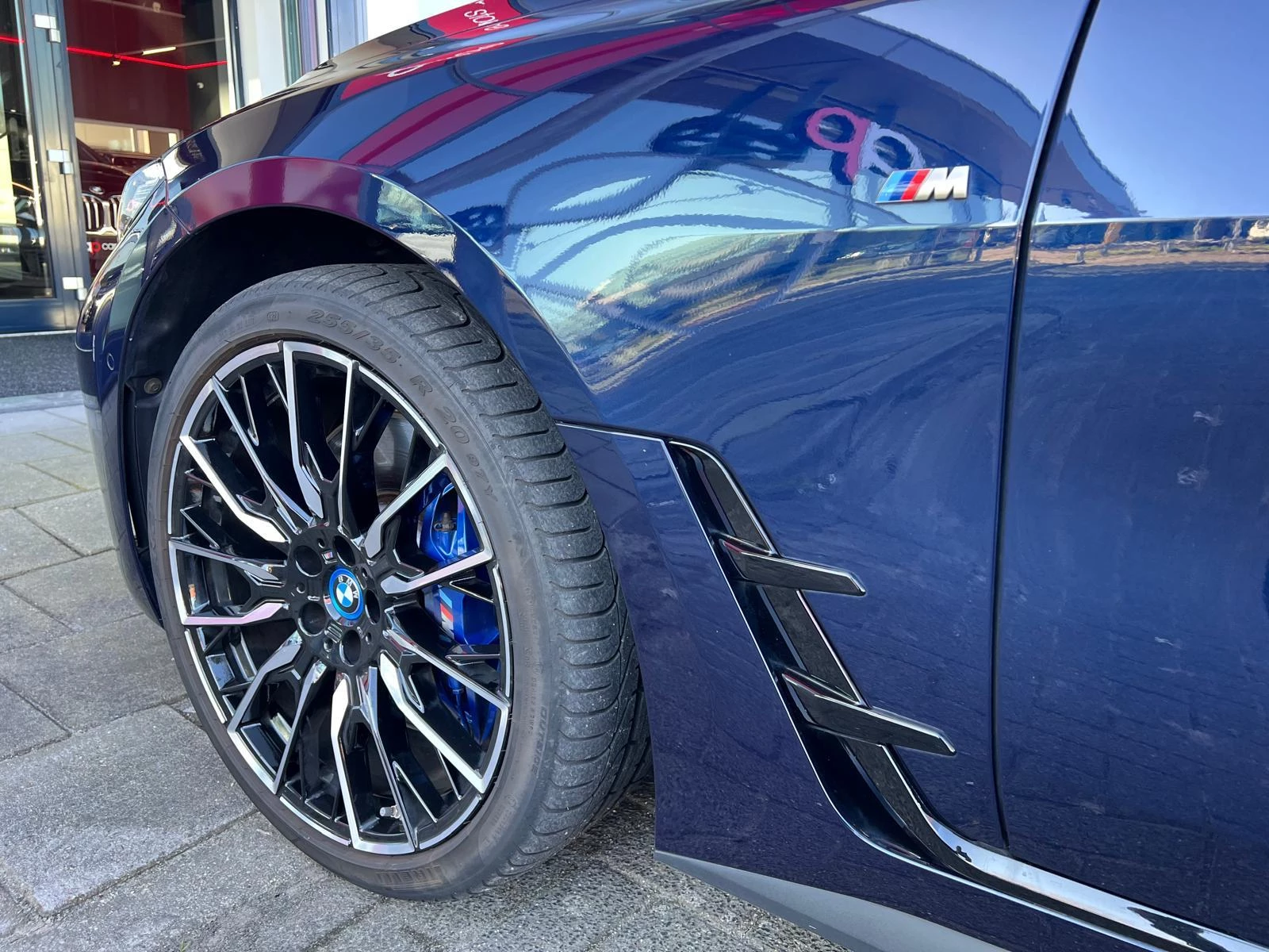 Hoofdafbeelding BMW i4