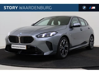 BMW 1 Serie 120 M Sport Automaat / Comfort Access / Sportstoelen / Adaptieve LED / M Adaptief onderstel / Harman-Kardon