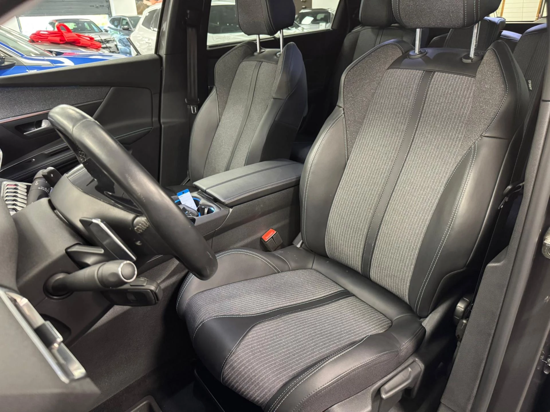 Hoofdafbeelding Peugeot 5008