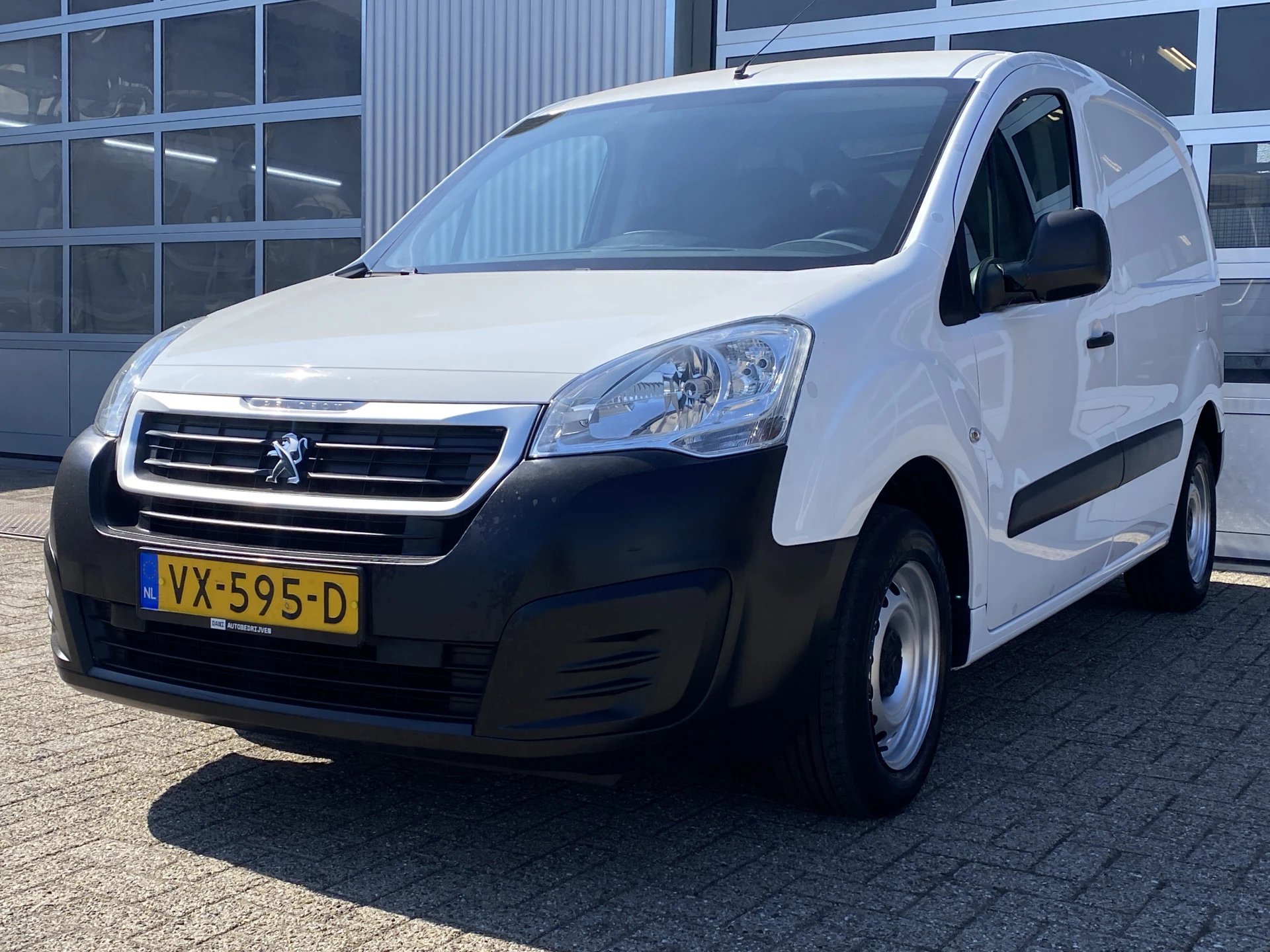 Hoofdafbeelding Peugeot Partner