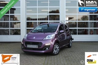 Peugeot 107 1.0-12V 5-Deurs facelift Envy-Sport-Exclusive Ledverlichting Airconditioning Bluetooth Tel.Carkit/Media Interface Centr.Vergr. Elek.Ramen Stuurberkr. Toerenteller Lederstuur Zwart Interieur Radio/Cd/Mp3/Usb/Aux 12V.-Aansl. Isofix Privacy/Zonwe