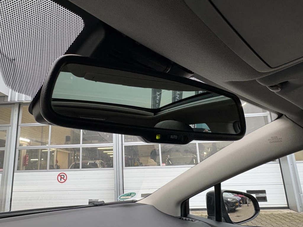 Hoofdafbeelding Toyota Avensis