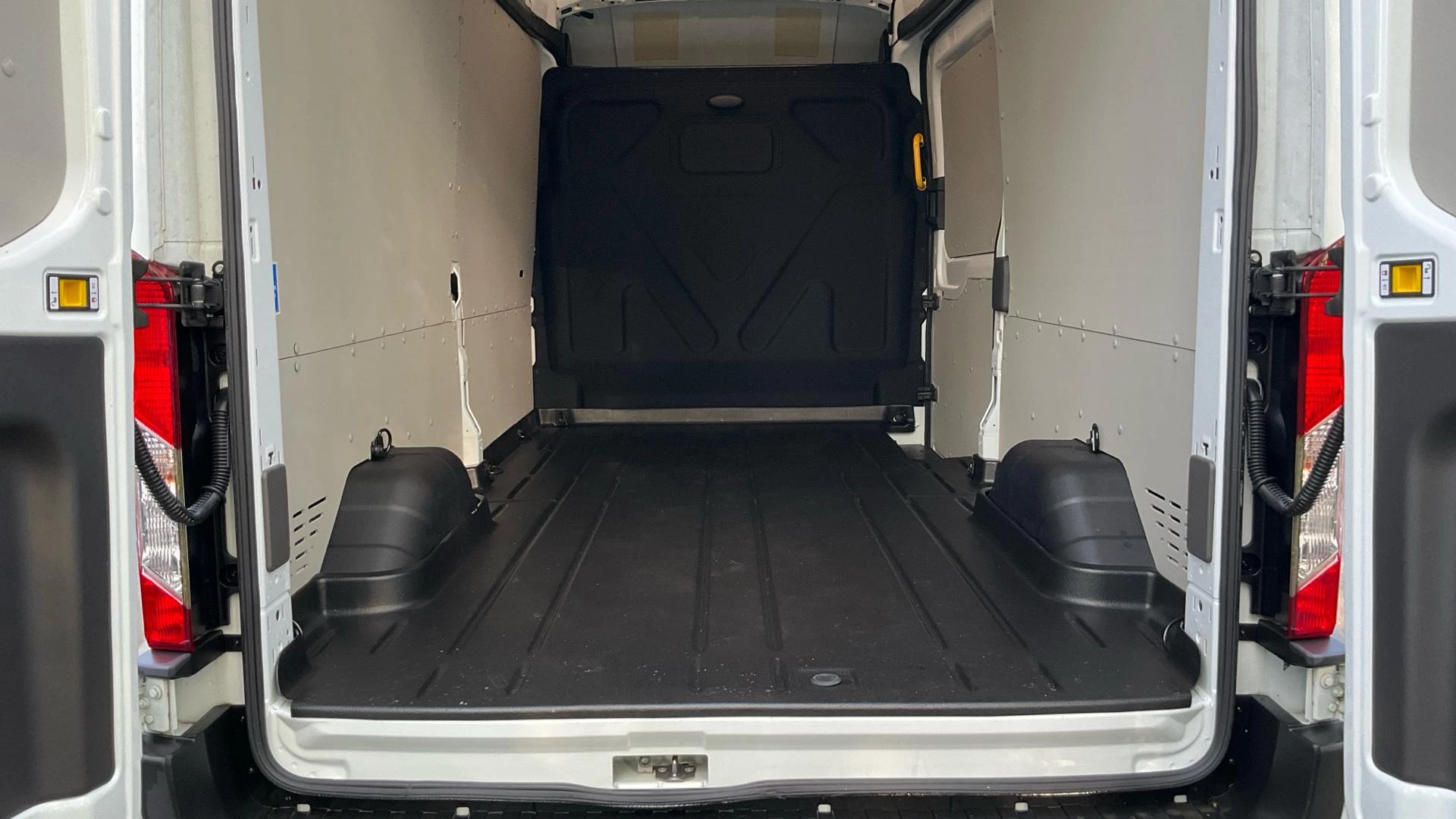 Hoofdafbeelding Ford E-Transit