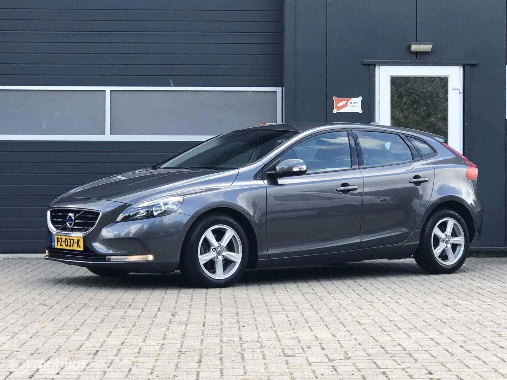 Hoofdafbeelding Volvo V40