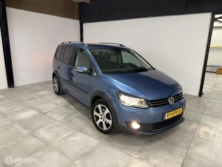 Volkswagen Touran 1.4 TSI Cross VOL NAVI