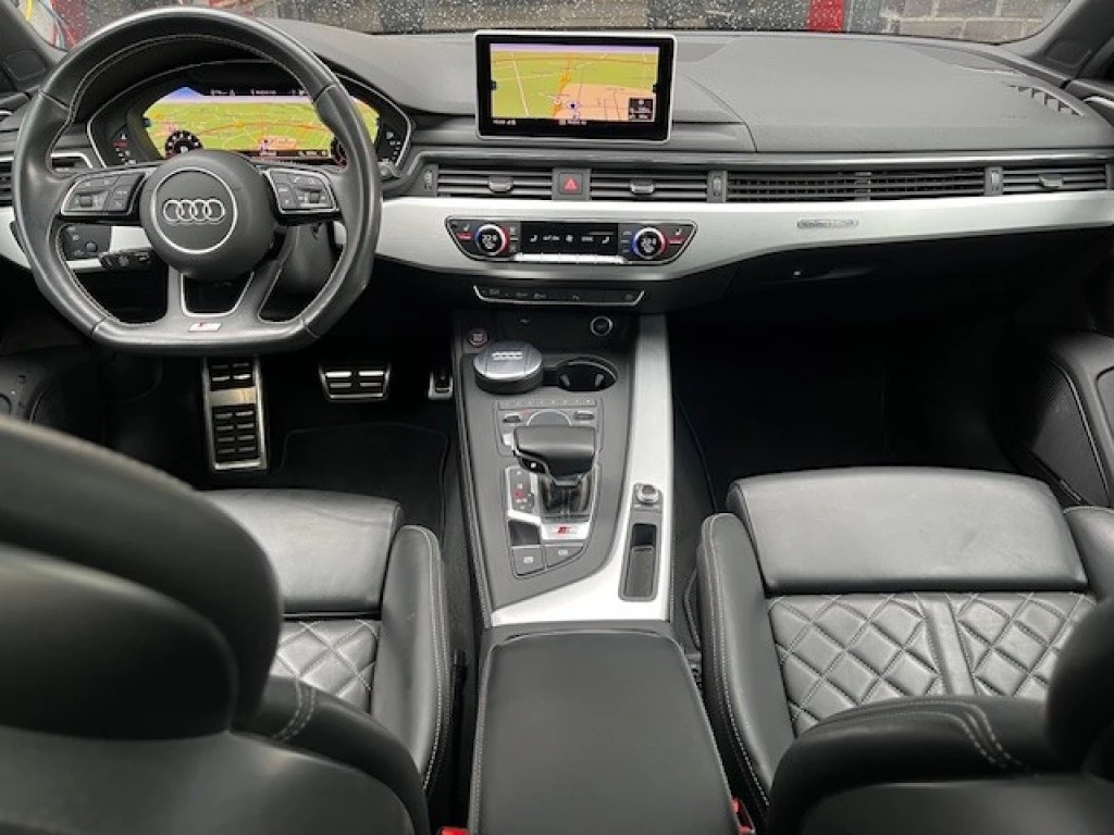 Hoofdafbeelding Audi S4