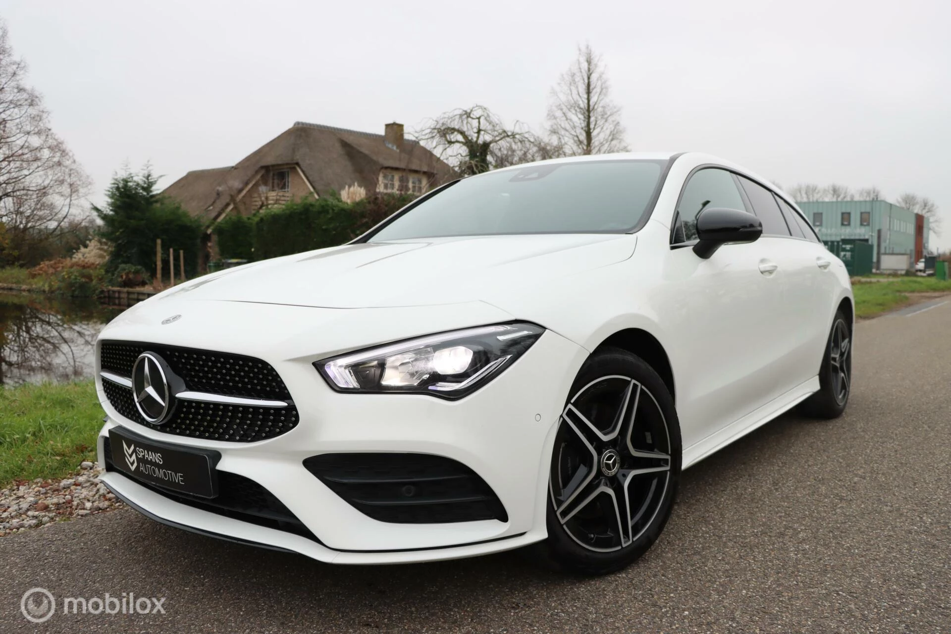 Hoofdafbeelding Mercedes-Benz CLA