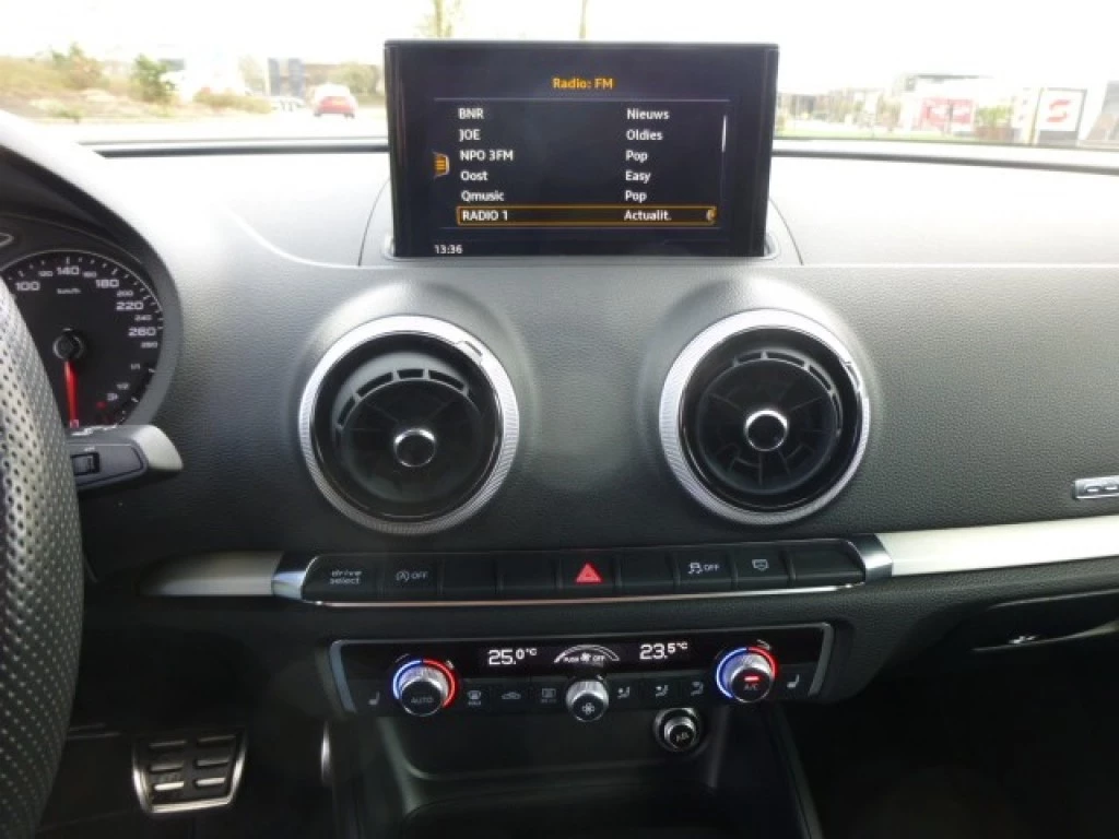 Hoofdafbeelding Audi Cabriolet