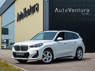 Hoofdafbeelding BMW X1 BMW X1 sDrive20i Steptronic M-Sport | Trekhaak | Elektrische stoelen | Adap. LED | Harman Kardon | Schuif-kantel Pano | 360 Camera