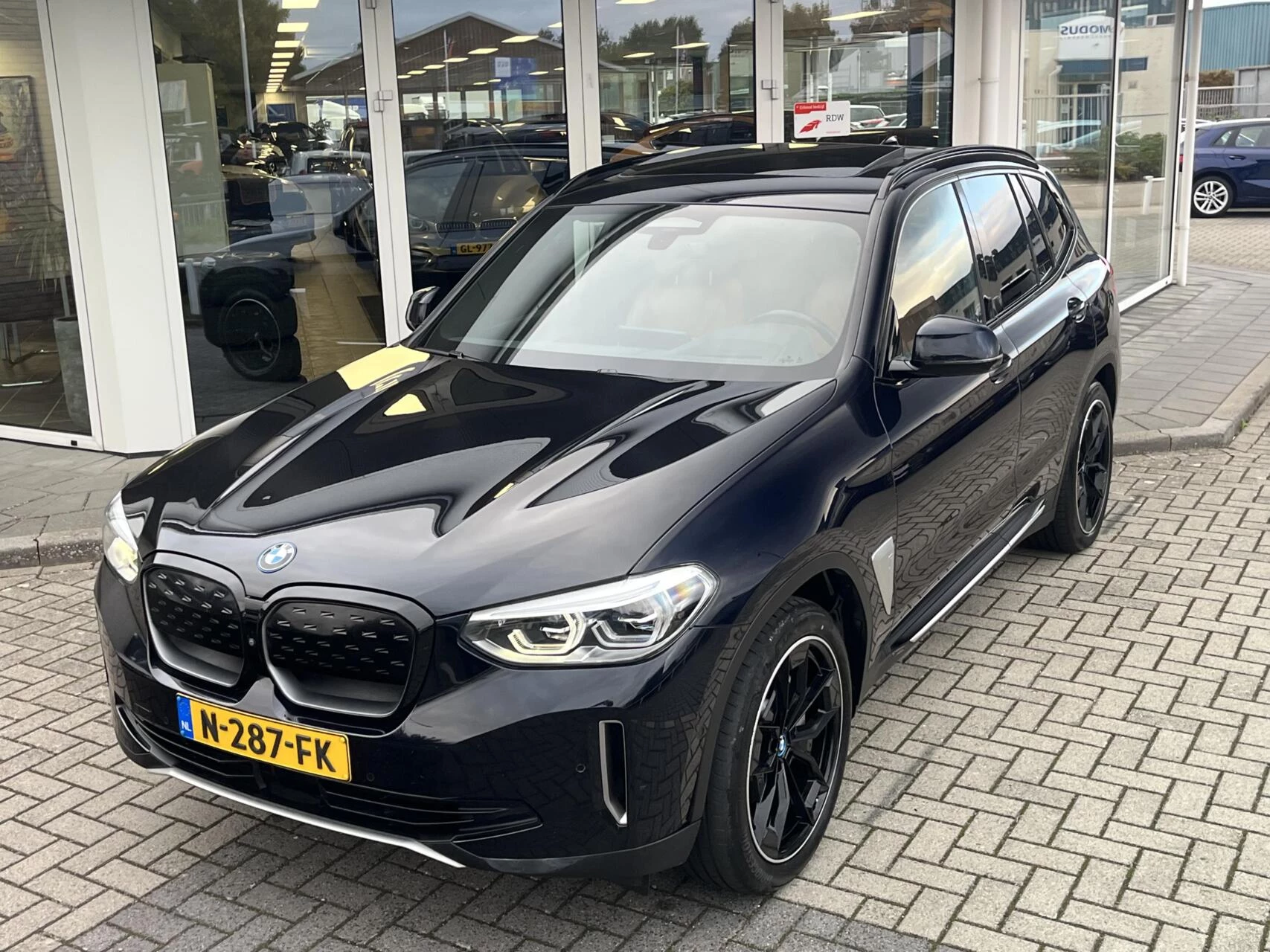 Hoofdafbeelding BMW iX3