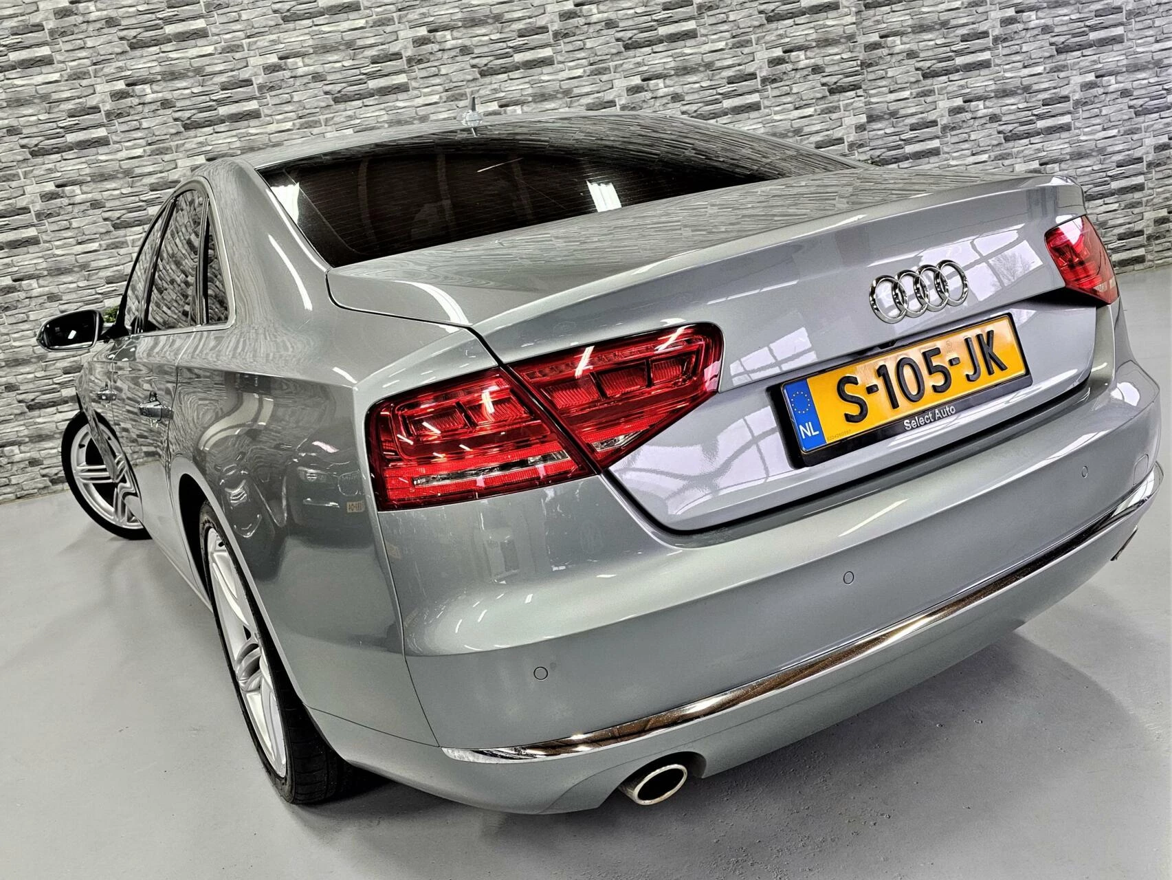 Hoofdafbeelding Audi A8
