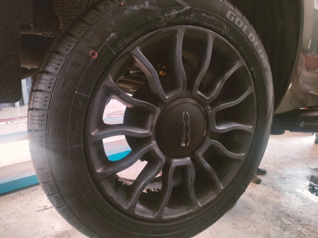 Hoofdafbeelding Fiat 500