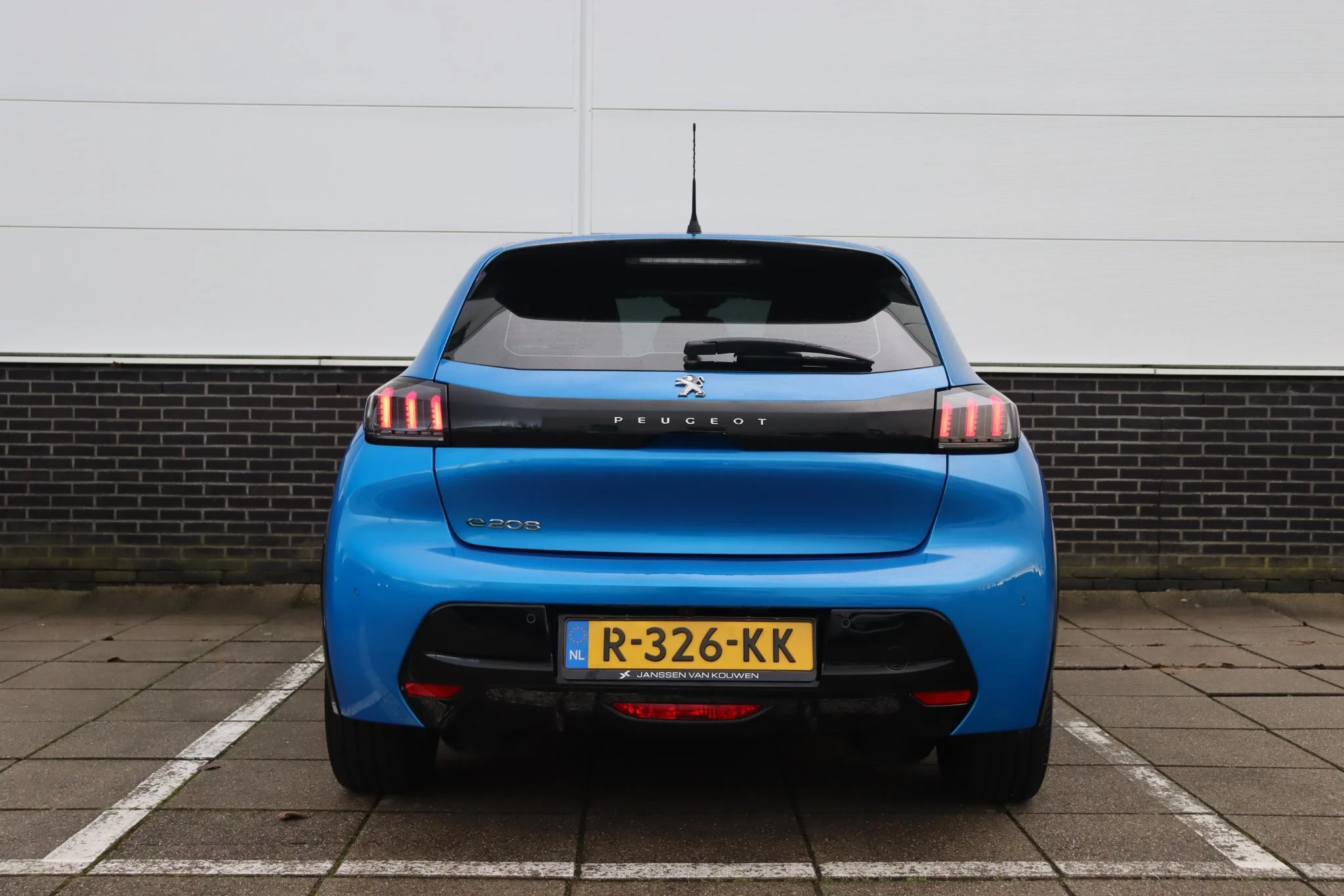 Hoofdafbeelding Peugeot e-208