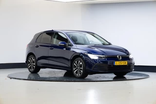 Volkswagen Golf 1.0 eTSI Life