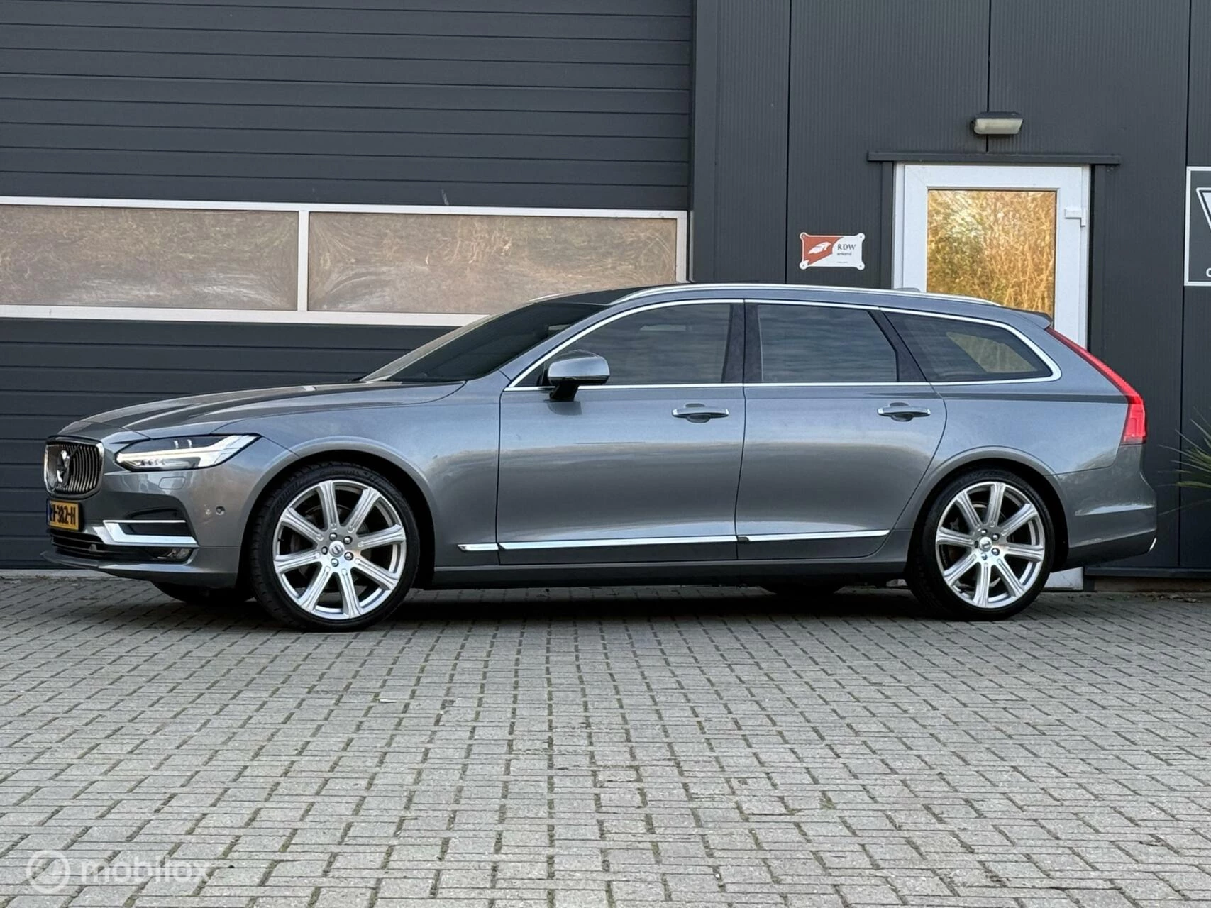 Hoofdafbeelding Volvo V90