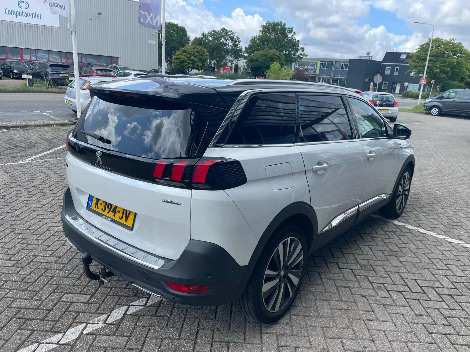 Hoofdafbeelding Peugeot 5008