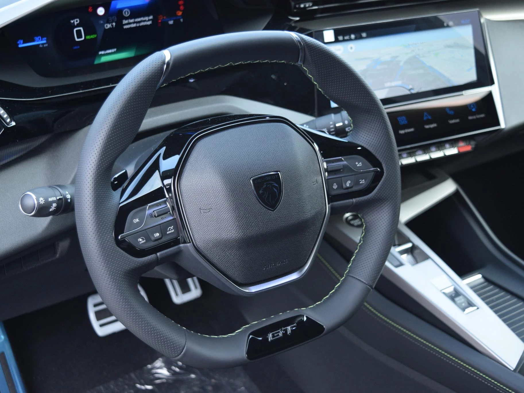 Hoofdafbeelding Peugeot e-308