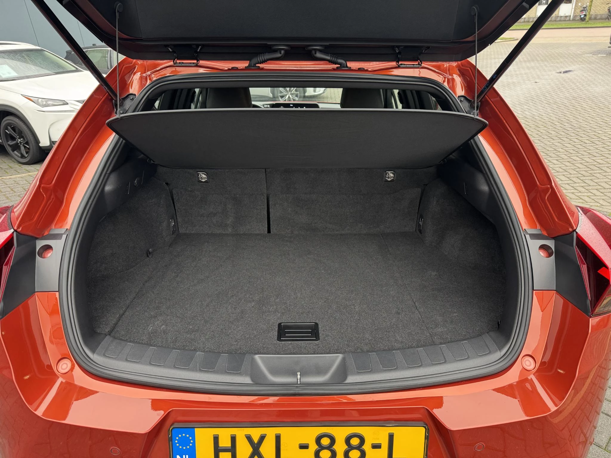 Hoofdafbeelding Lexus UX