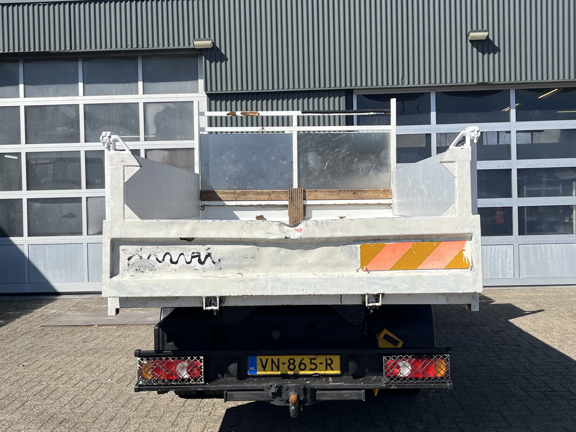 Hoofdafbeelding Nissan NT400