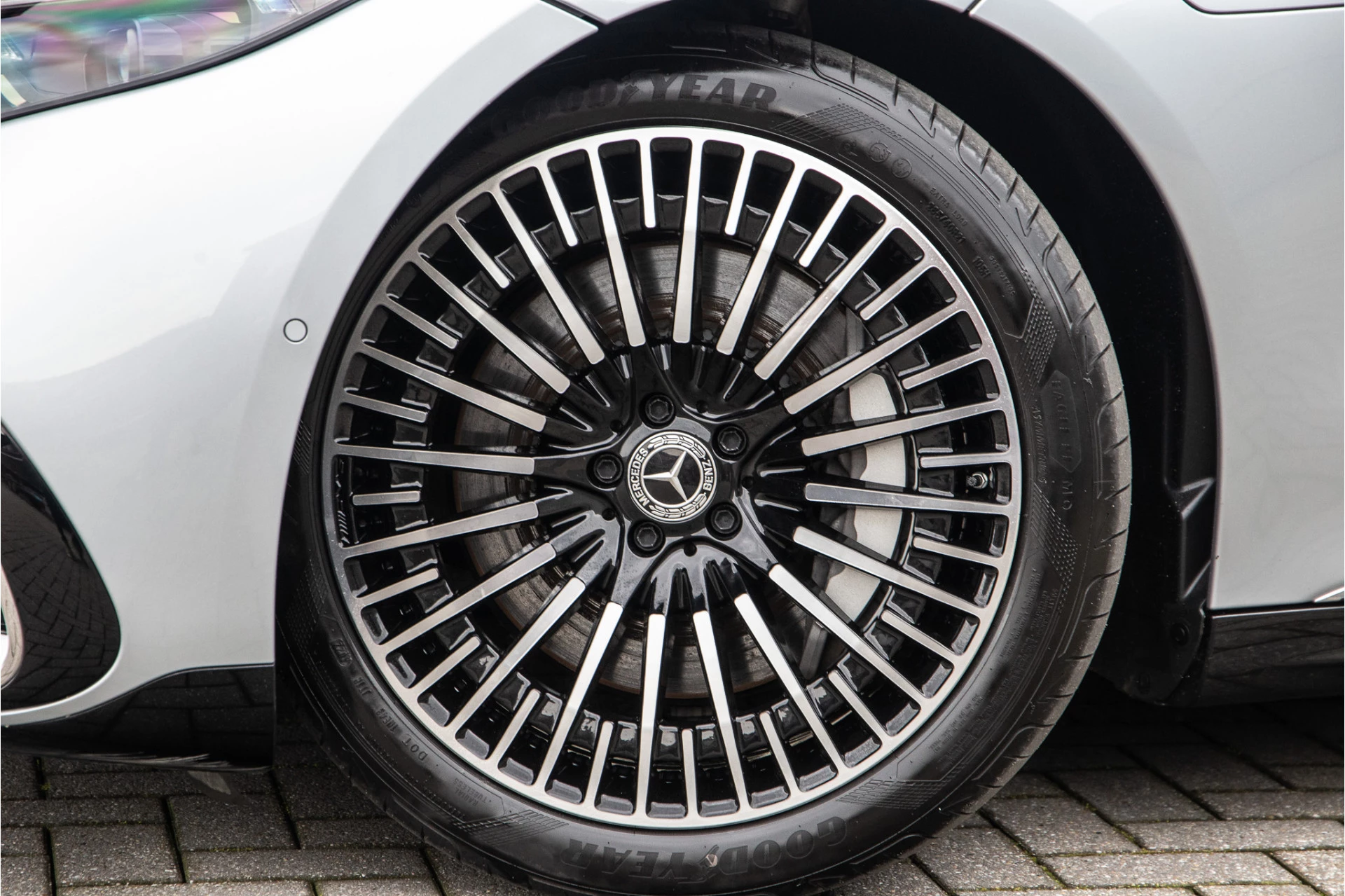 Hoofdafbeelding Mercedes-Benz EQS