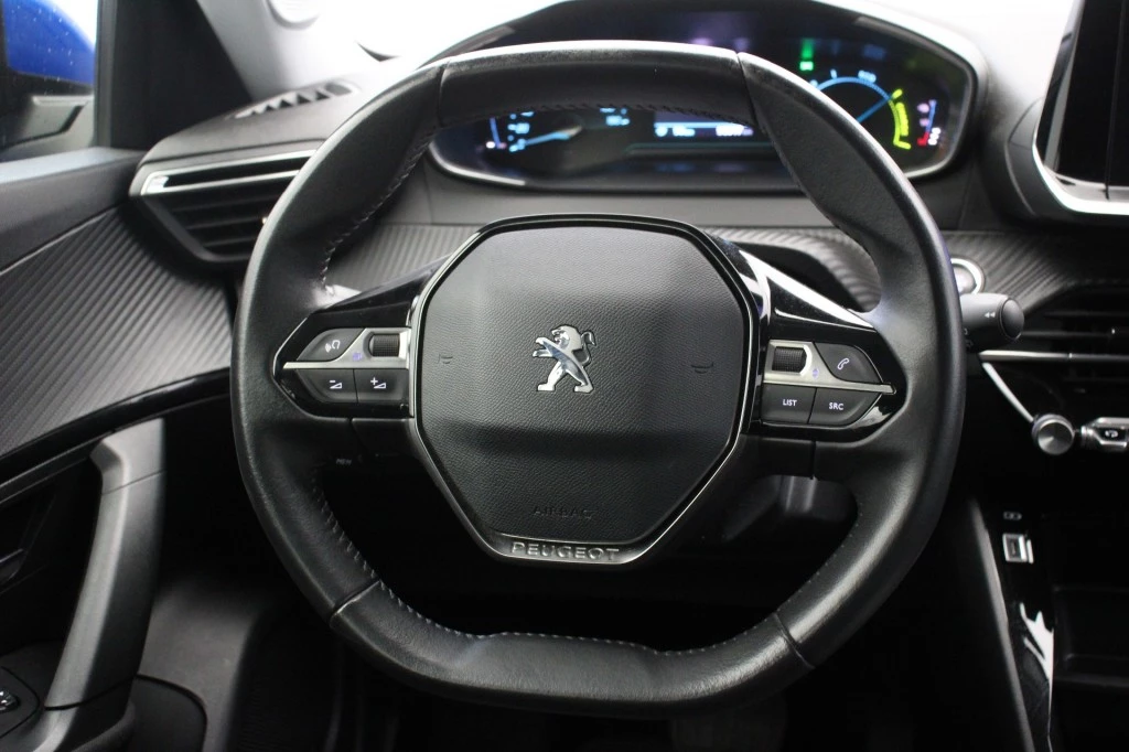 Hoofdafbeelding Peugeot e-2008