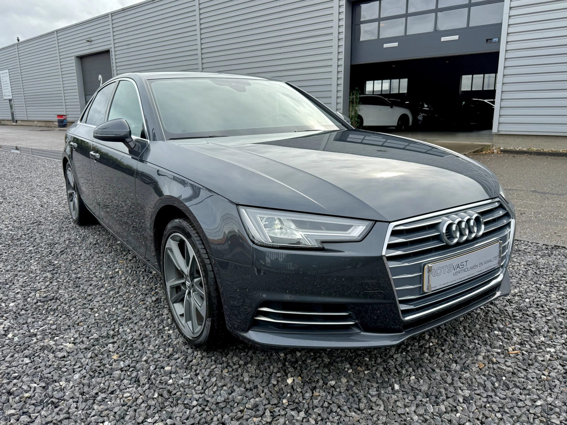 Hoofdafbeelding Audi A4