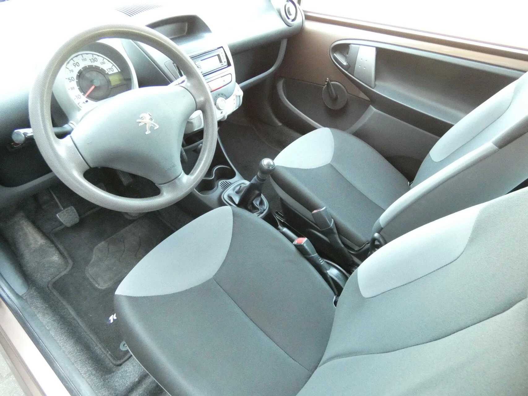 Hoofdafbeelding Peugeot 107