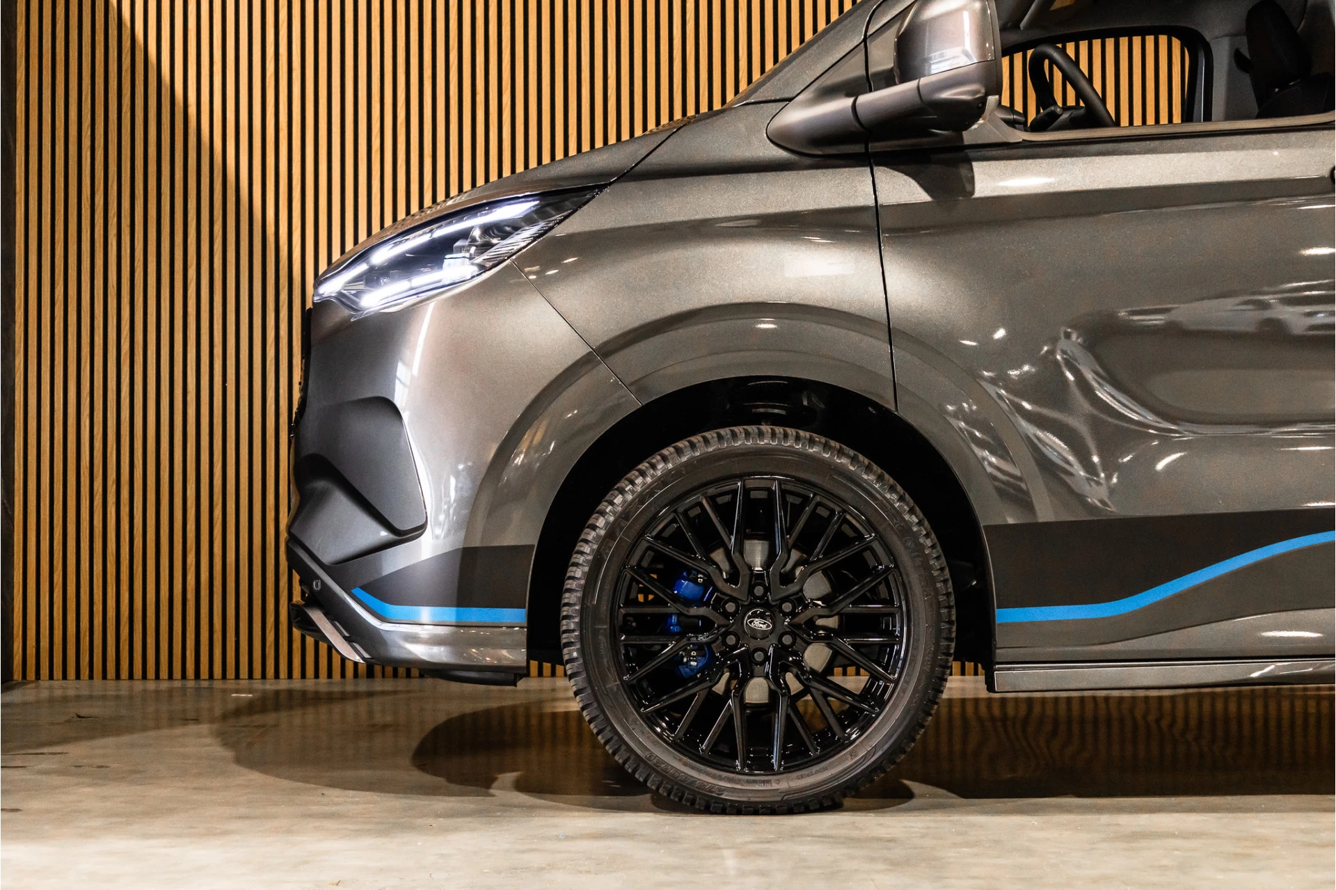 Hoofdafbeelding Ford E-Transit Custom