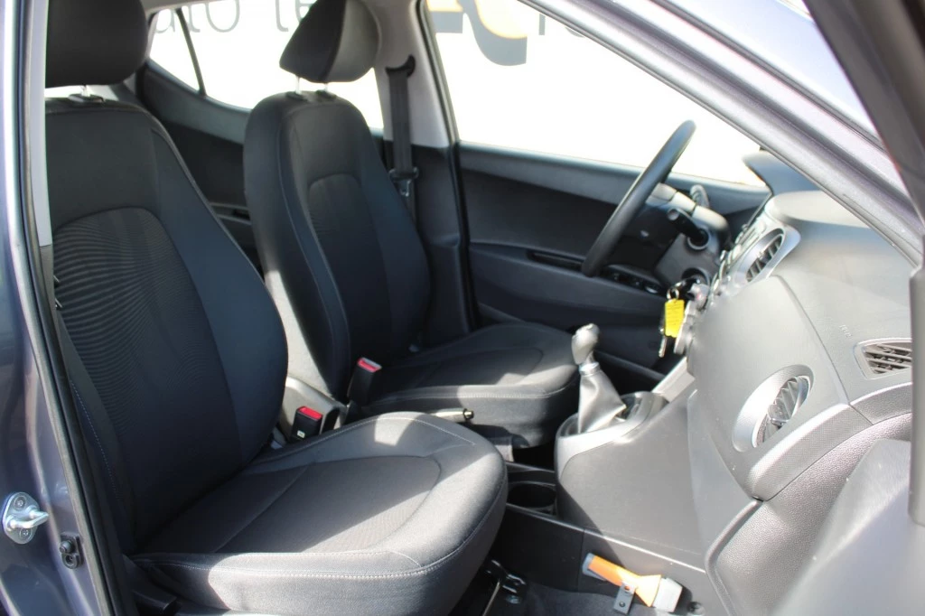 Hoofdafbeelding Hyundai i10